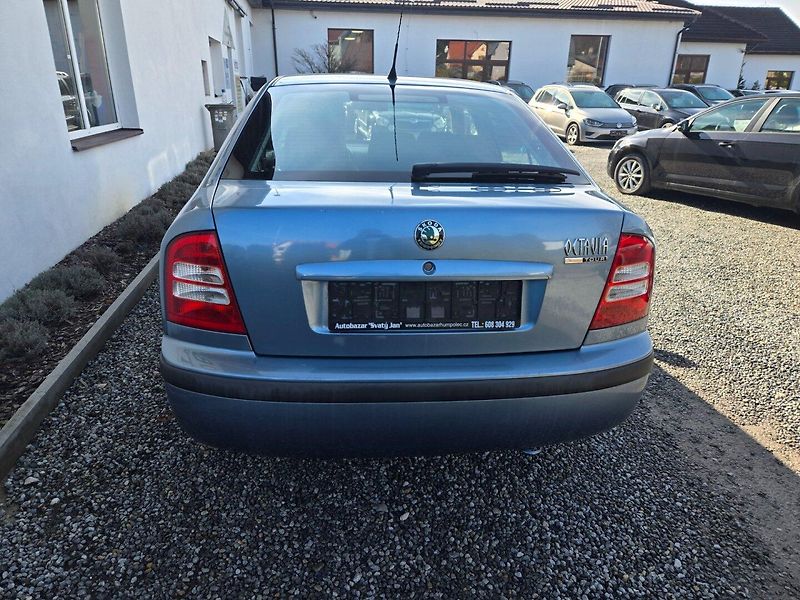 Škoda Octavia (2008) 1.6 MPI Zimáky,TOP - fotka 3 z 32