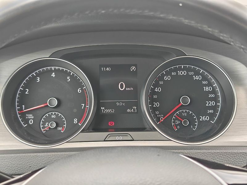 Volkswagen Golf Maraton Edition 1,4TSI - fotka 12 z 21