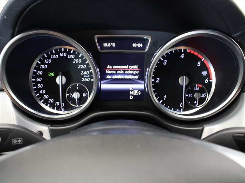 Mercedes-Benz Třídy M 350CDI 4M AMG H/K. Pano.TZ   3 - fotka 15 z 15