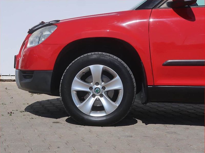 Škoda Yeti (2010) Ambition 1.2 TSI, Serv.kniha - fotka 14 z 16