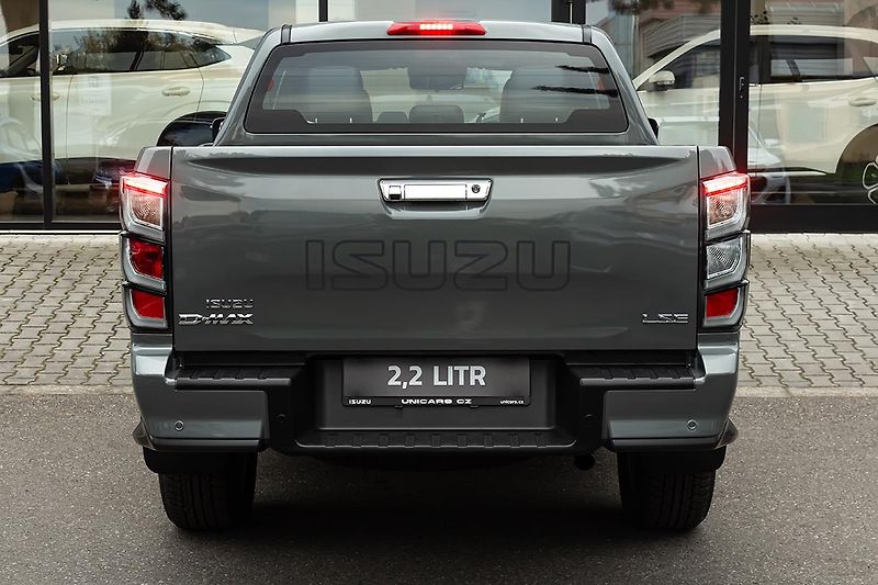 Isuzu D-Max (2026) 2,2 D AT DoubleCab  LSE - fotka 8 z 26