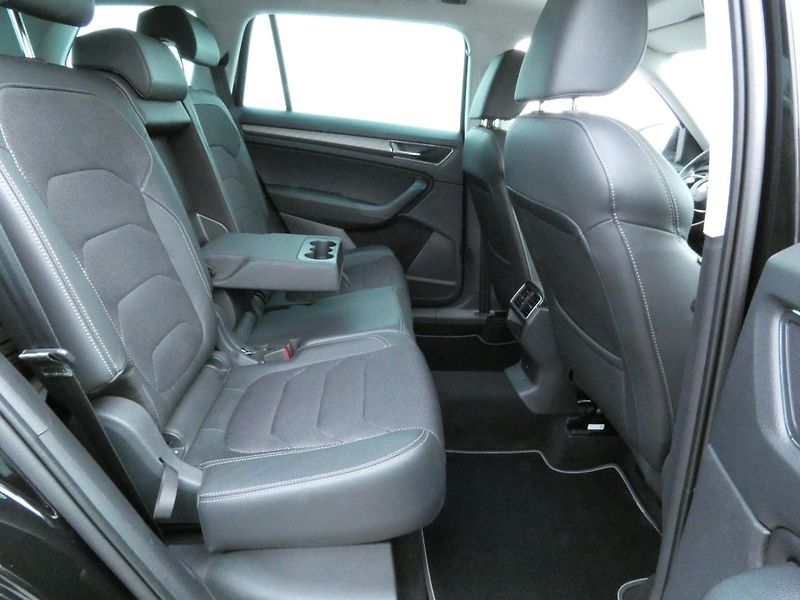 Škoda Kodiaq FL 4x4 Style 2.0 TDI /110kW  7 - fotka 26 z 30