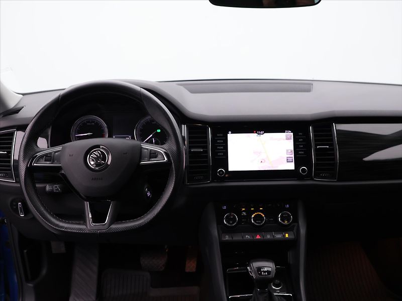 Škoda Kodiaq 2,0 TDI 140kW Style 4x4 DSG CZ - fotka 28 z 36