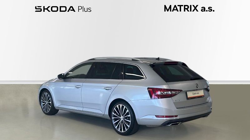 Škoda Superb (2019) kombi Laurin&Klement 2.0TDI  2 - fotka 10 z 34
