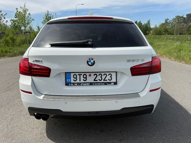 BMW Řada 5 - fotka 4 z 26