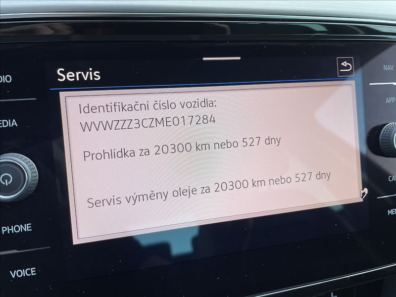 Volkswagen Passat 2,0 TSI 200KW 4X4 DSG ČR. - fotka 16 z 29