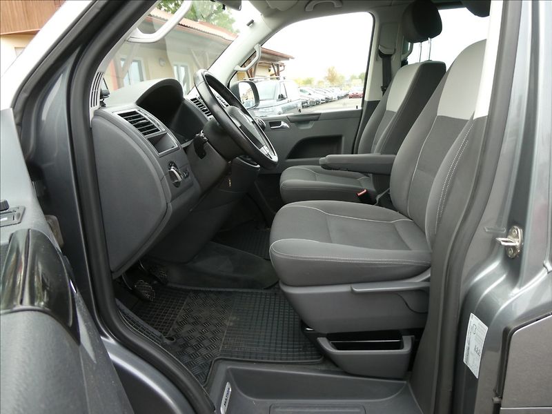 Volkswagen Multivan 2,0 TDi103kW 4x4 serviska,závě - fotka 18 z 37