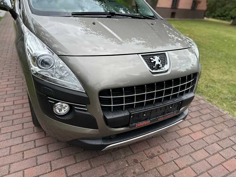 Peugeot 3008 (2011) 1.6Thp 115kw - fotka 10 z 27
