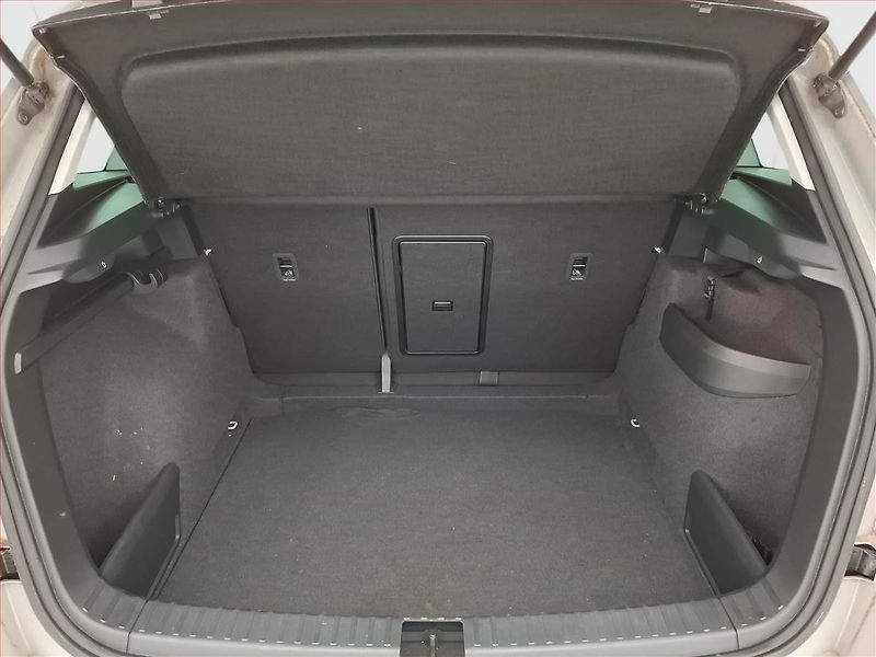Škoda Karoq (2023) Style 1.5 TSI - fotka 14 z 20