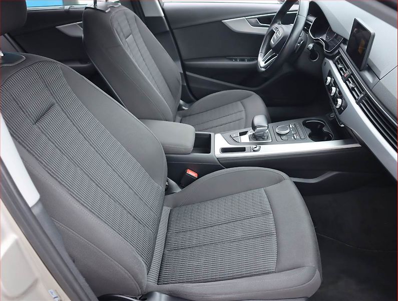 Audi A4 (2016) Ambition 2.0 TDI, Automat - fotka 8 z 21