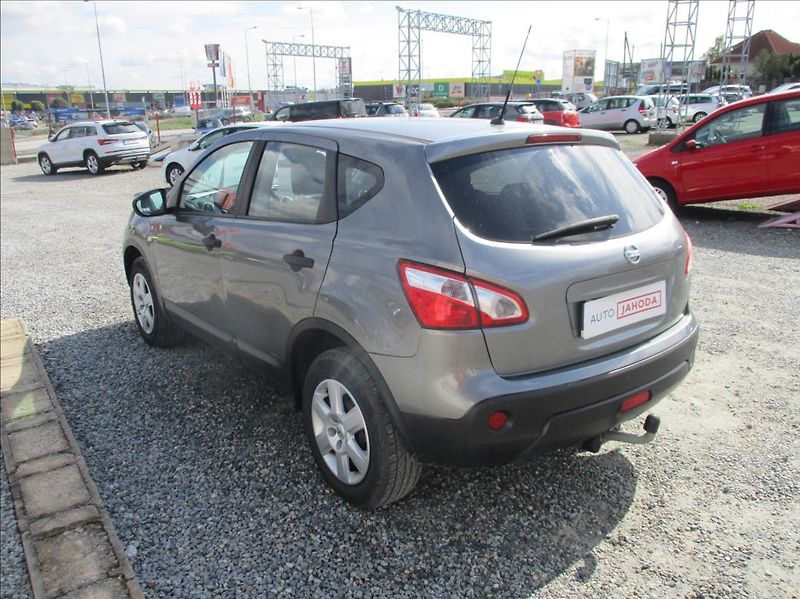Nissan Qashqai 1,6 i+LPG, klima, tažné, - fotka 6 z 23