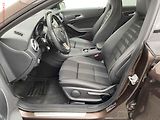 Mercedes-Benz CLA (2017) 1.6T 200, AT, LED, navi - náhled 9