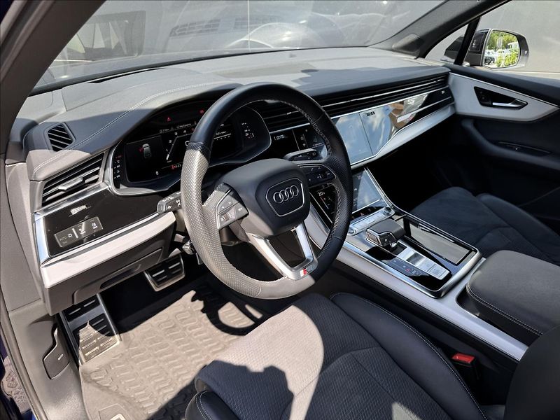 Audi Q7 3,0 50TDI S-LINE quattro ČR DP - fotka 9 z 38