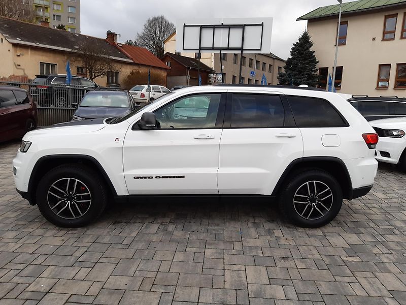Jeep Grand Cherokee (2019) 3,0CRD Trail-Hawk 4x4,koup. CZ - fotka 4 z 31