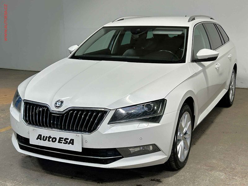 Škoda Superb (2016) 2.0TDi 4x4, ČR, DSG, navi - fotka 3 z 17