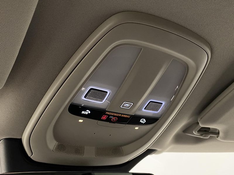 Volvo XC90 (2026) T8 AWD Plug-in DARK PLUS 7m - fotka 42 z 78