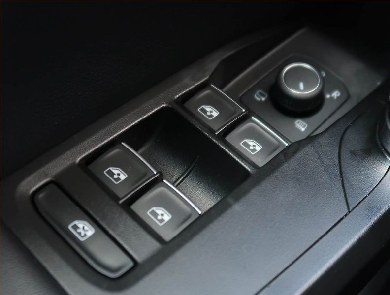 Cupra Formentor (2022) 1.5 TSI - fotka 19 z 20