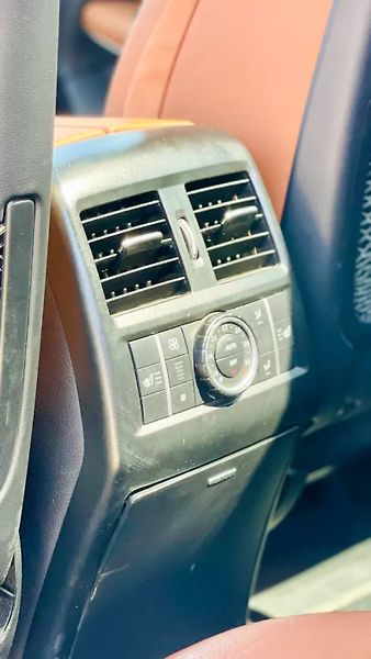 Mercedes-Benz GLS (2018) Prostorné SUV s V8 - fotka 18 z 20
