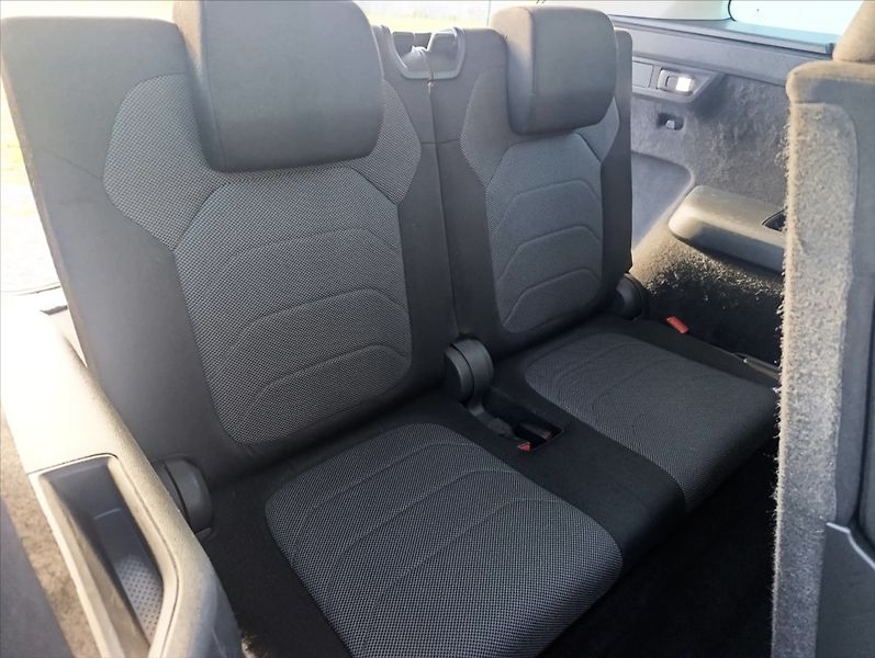 Škoda Kodiaq 2,0 TDi 4x4 DSG 7.míst Navi - fotka 28 z 38
