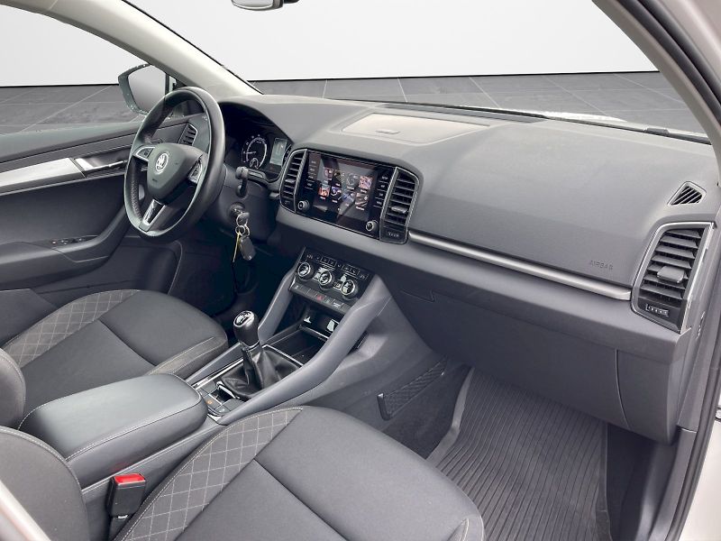Škoda Karoq (2019) 1.5 TSI 110 kW Ambition Plus - fotka 19 z 31