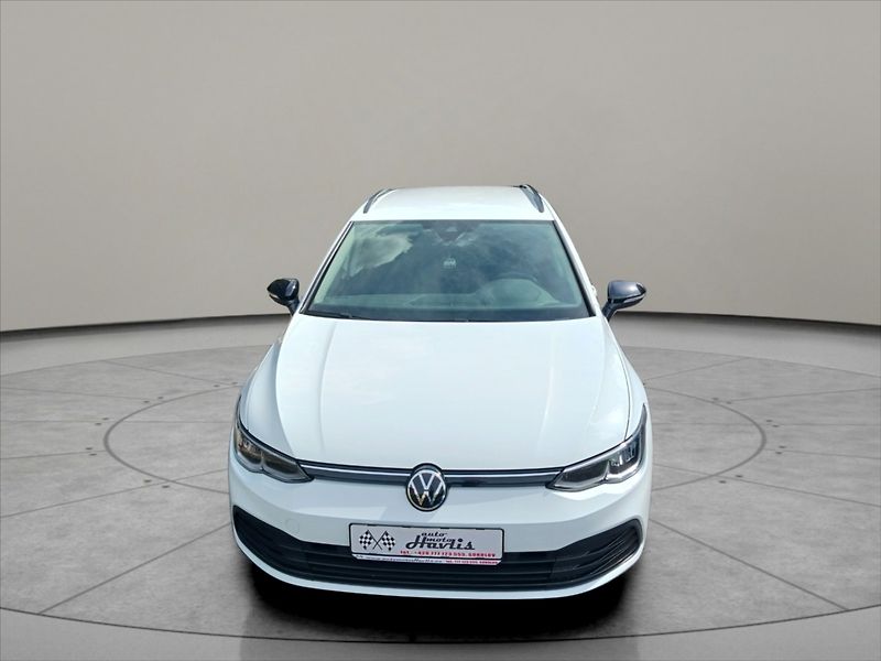 Volkswagen Golf 1,0 81kW LIFE KOMBI - fotka 10 z 23