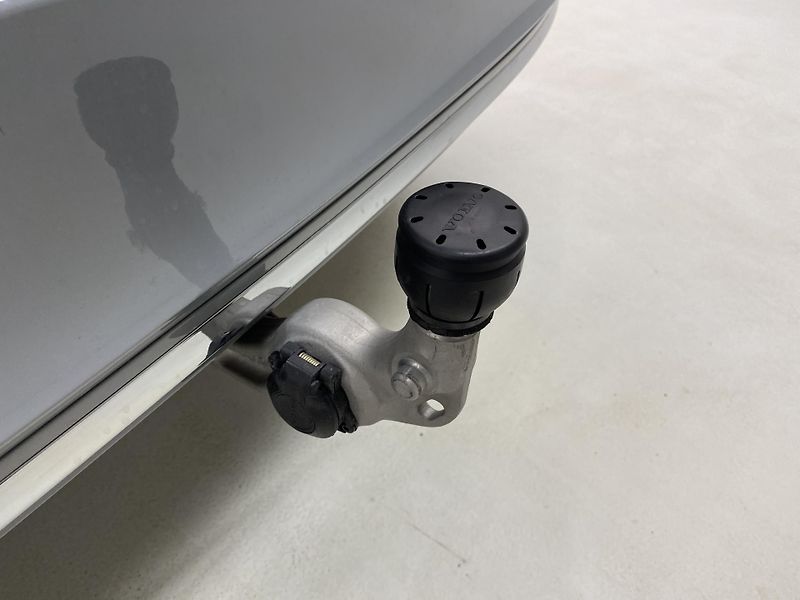 Volvo V90 T6 AWD RECHARGE REZERVACE - fotka 33 z 58