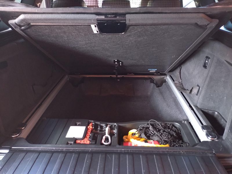 BMW X5 (2010) M-packet - fotka 24 z 28