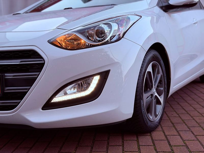 Hyundai i30 1.4 16V, Serviska, 1.Maj - fotka 3 z 29
