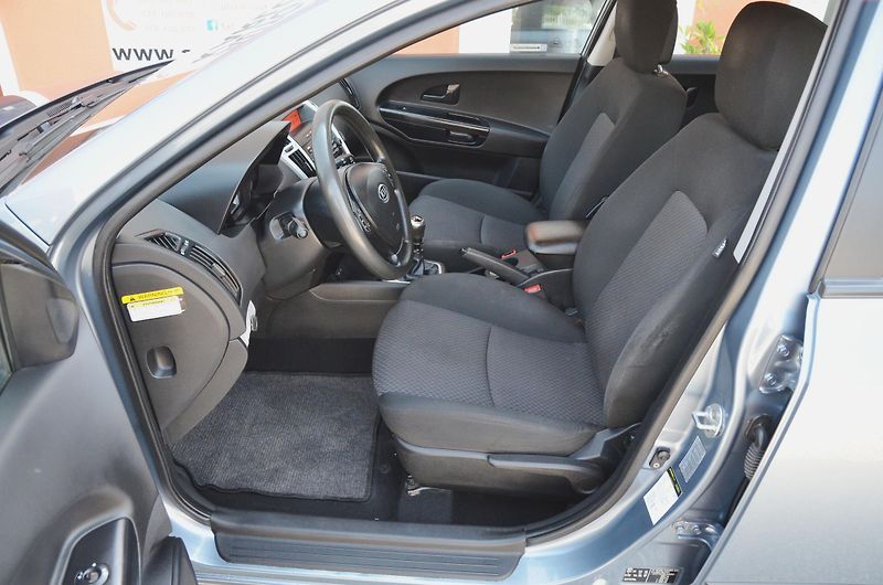 Kia Ceed (2008) 1.4i 80kW / ČR / LPG - fotka 11 z 29