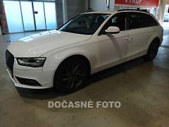 Audi A4 (2013) 2.0TDI, ČR, bixen, autoAC - fotografie inzerátu