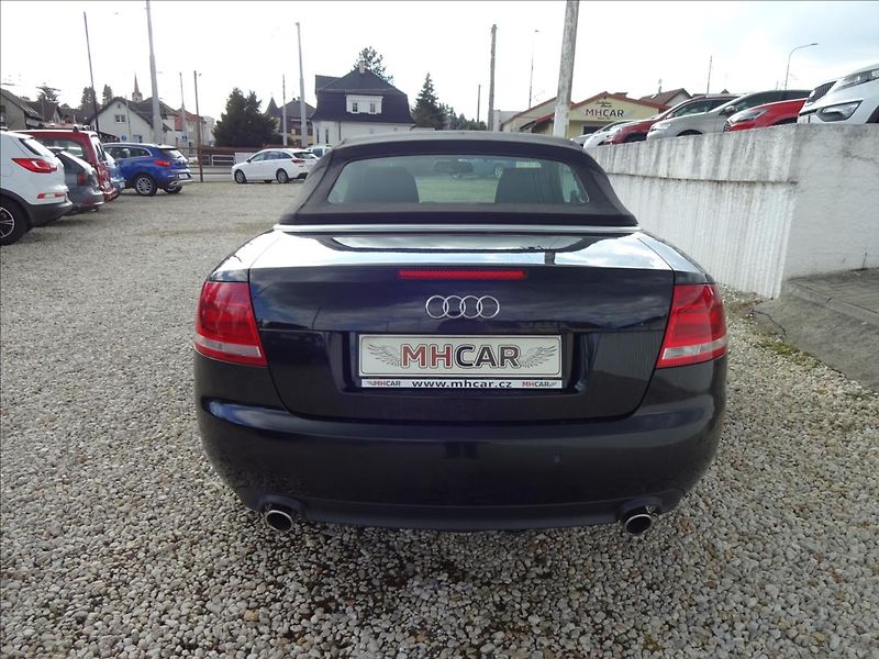 Audi A4 1,8 T CABRIO !AKČNÍ CENA! - fotka 8 z 51
