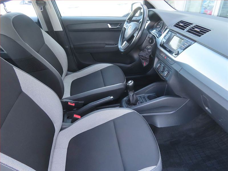 Škoda Fabia (2016) 1.2 TSI, Tempomat - fotka 9 z 17