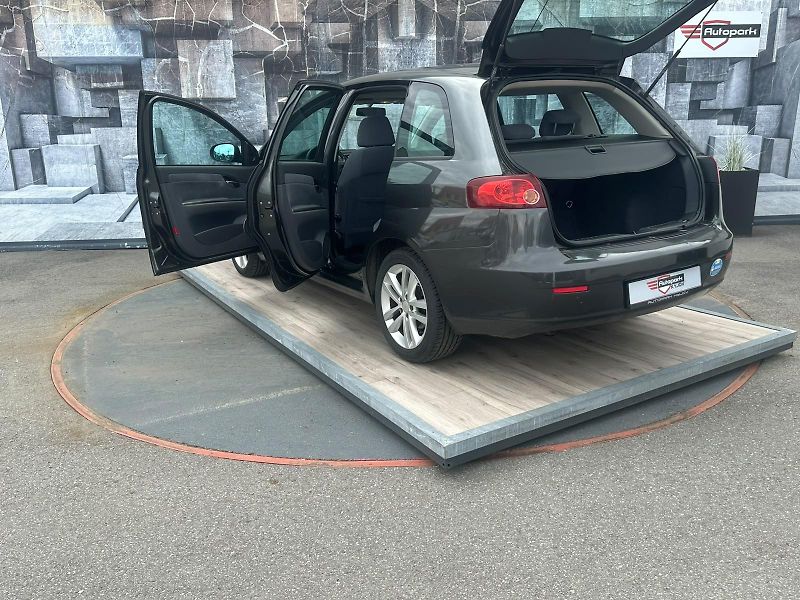Fiat Croma (2005) 1.9JTD, 88KW - fotka 9 z 18
