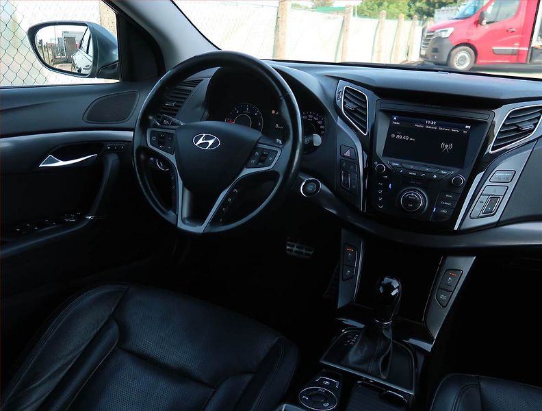 Hyundai i40 (2018) Premium 1.7 CRDi, Automat - fotka 7 z 23