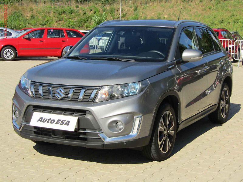Suzuki Vitara (2018) 1.4 BJet allgrip, 2.maj,ČR - fotka 3 z 16