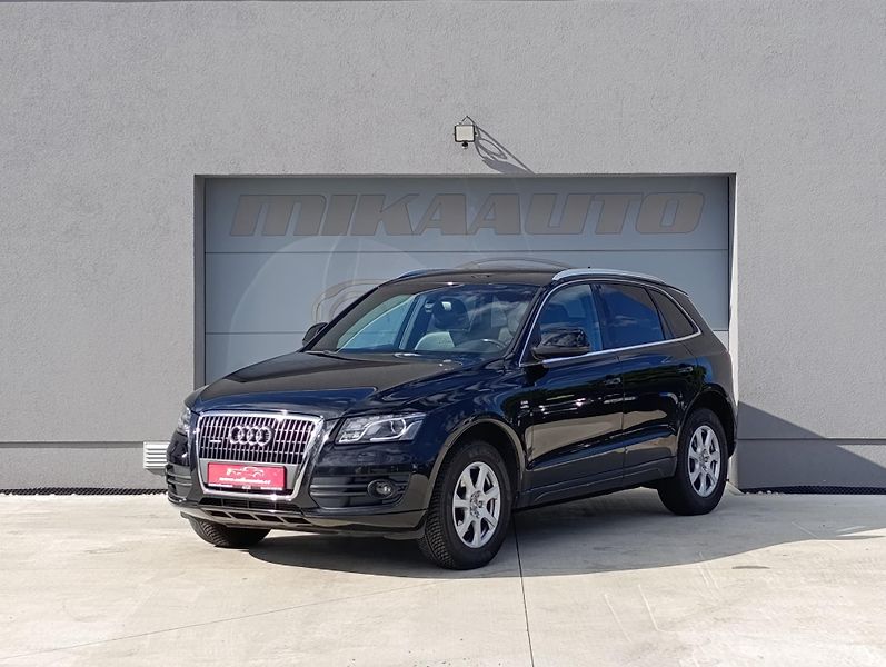 Audi Q5 2.0TDI QUATTRO S-LINE ČR - fotka 1 z 31