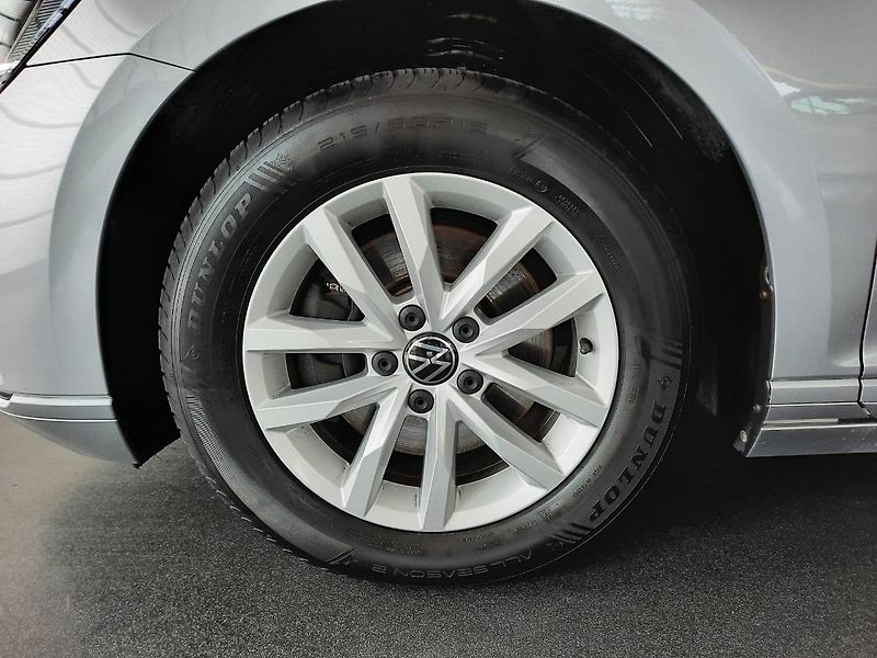 Volkswagen Passat Variant (2021) 2.0 TDI (110kW/150k) DSG, Busi - fotka 25 z 26