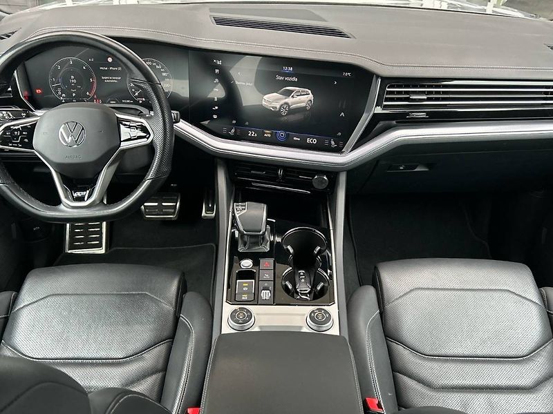 Volkswagen Touareg (2021) V6 3.0TDI 8AT 4MOTION R-Line - fotka 5 z 35