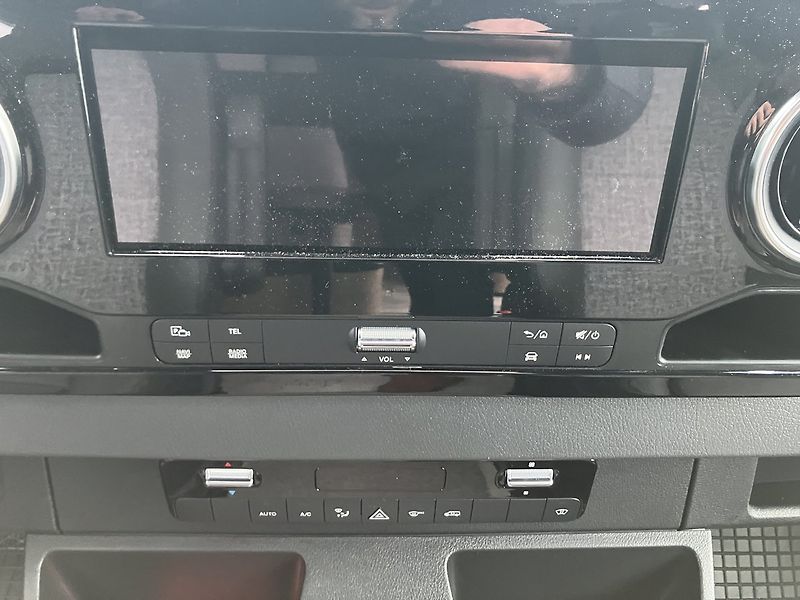 Hymer (2025) MCT600 el. postel Premium MY26 - fotka 8 z 19