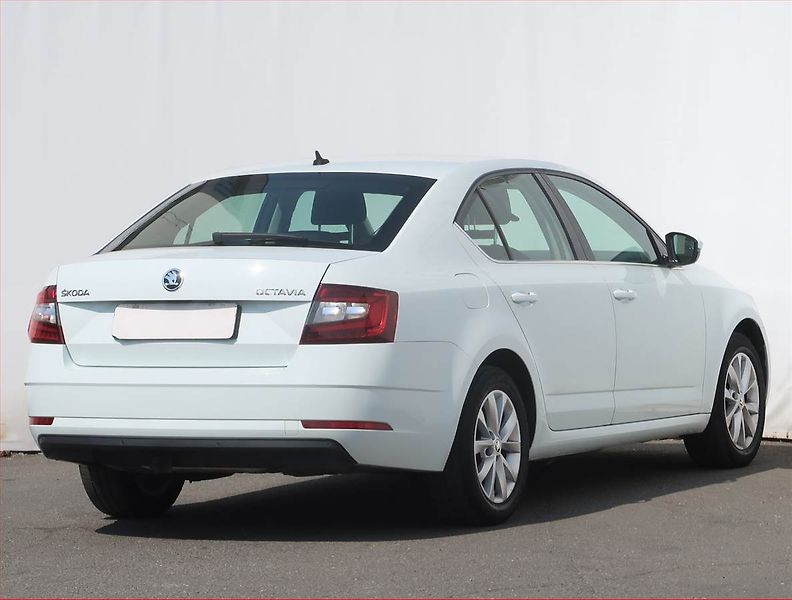 Škoda Octavia (2017) Style 1.6 TDI, Serv.kniha - fotka 5 z 20