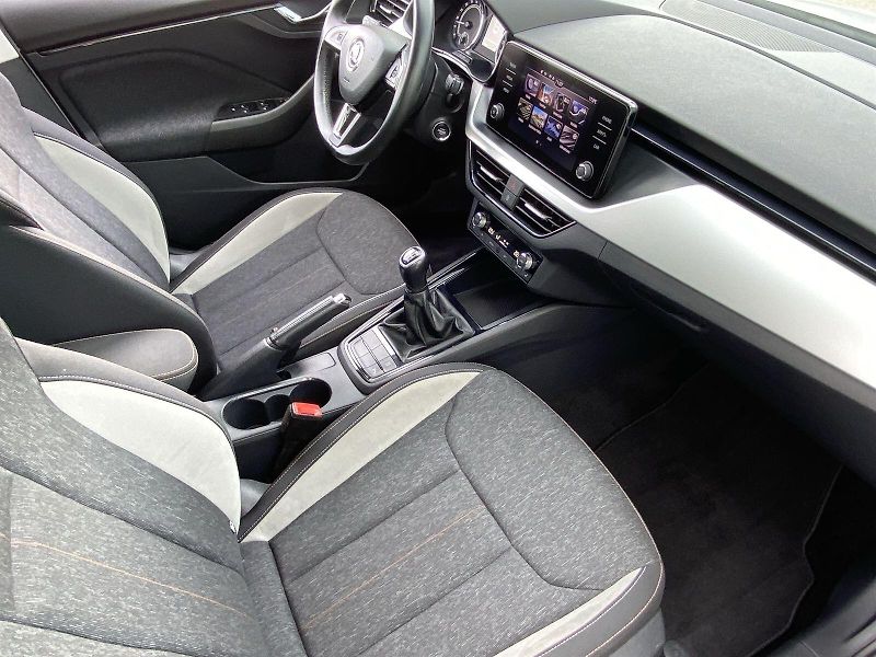 Škoda Scala (2020) 1.6 TDI Style Extra - fotka 8 z 34