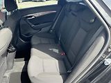 Hyundai i40 (2018) 1.7CRDi, 2.maj,ČR, Navi, AC - náhled 10