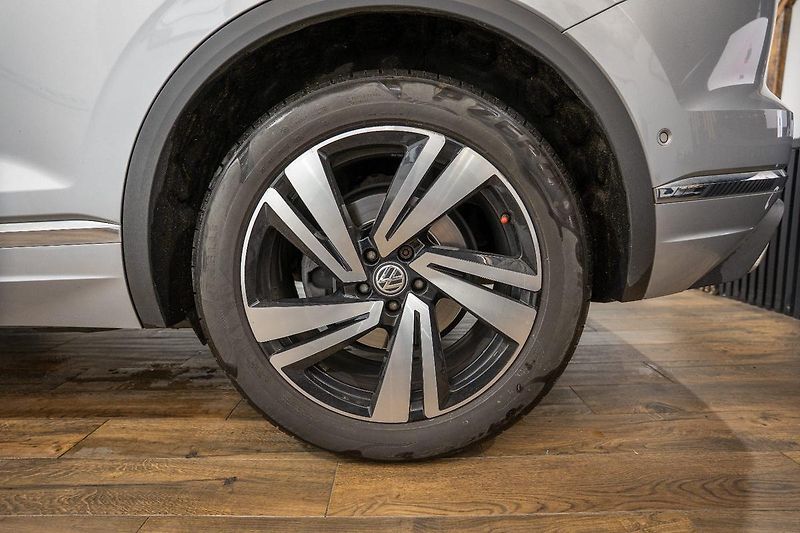 Volkswagen Touareg 3.0 TDI 210 kW 4Motion - fotka 38 z 38