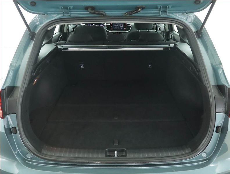Kia Ceed (2023) Spin 1.0 T-GDI, SPIN, DPH - fotka 13 z 15