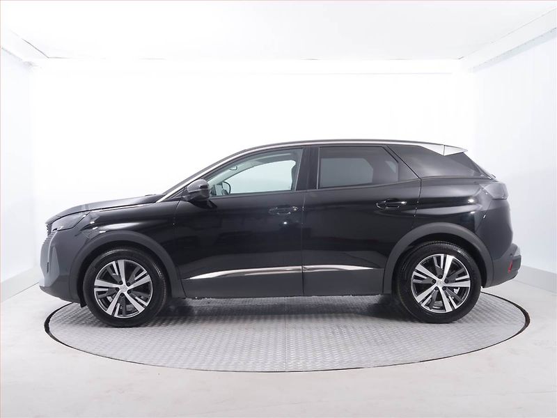 Peugeot 3008 (2022) Allure Pack 1.2 PureTech - fotka 3 z 21