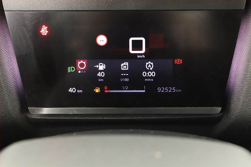 Citroën C4 (2021) 1.2 PureTech, Kůže, Tempomat - fotka 10 z 18