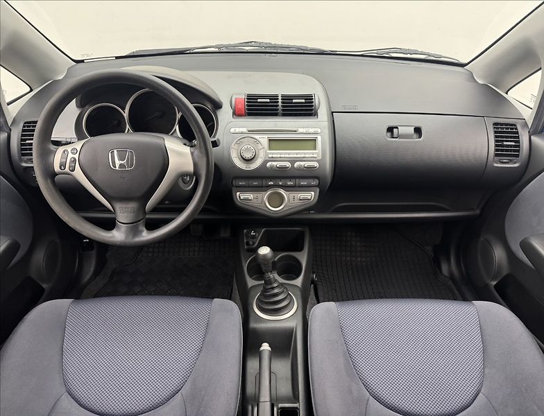 Honda Jazz 1,3 i DIGIKLIMA NOVÁ STK ČR - fotka 7 z 29