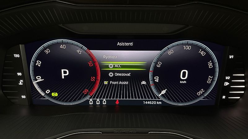 Škoda Superb 2.0 TDI DSG Style Combi - fotka 10 z 28