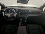 Toyota Camry (2025) 2.5 HEV CVT Prestige 230k - náhled 8