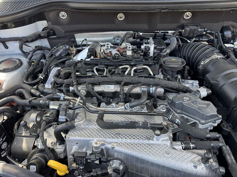 Škoda Karoq 2.0TDi SportLine MAX Výbava - fotka 35 z 35
